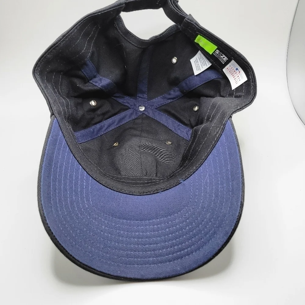 San Diego Padres Nike adjustable ball cap hat.  Gray & Black.